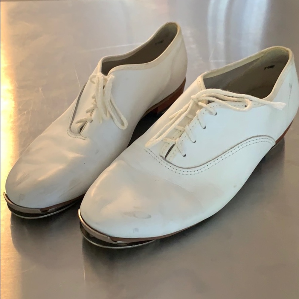 Women’s White Oxford Leather Clogging Shoes - 8